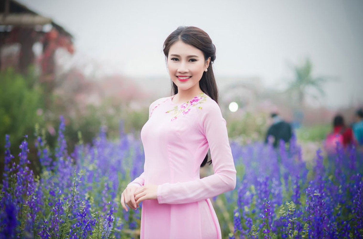 Top 5 HHVN Thanh Tu khoe sac giua vuon xuan-Hinh-7